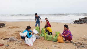 Tất bật ứng phó bão số 5