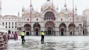 Ý tái khởi động dự án chống ngập lụt cho Venice