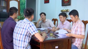 Nghi vấn xung quanh việc người dân phản ánh Trưởng phòng Nội vụ dùng bằng cấp 3 giả