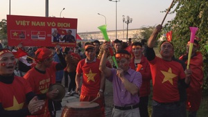 Người thân nói gì về các nhà vô địch?