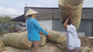 Cận Tết, nghề đan cần xé càng “hăng”