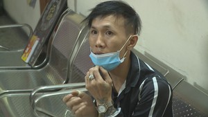 Bắt giữ đối tượng tàng trữ ma túy, roi điện đi thu tiền bảo kê