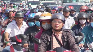 Những xúc cảm trên vạn lối về quê hương