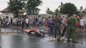 Chạy xe máy không đội mũ bảo hiểm, nam thanh niên tử vong sau cú va chạm