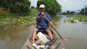 Lão nông nghèo hay làm việc thiện