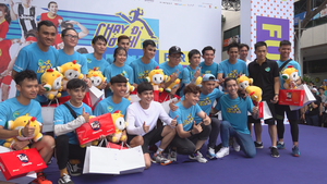 Ngô Kiến Huy, Jun Phạm, BB Trần cổ vũ fan “Run for fun”