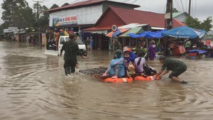 Đảo ngọc Phú Quốc ngập nặng sau mưa bão