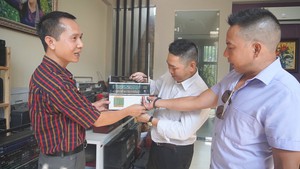 Góc nhìn trưa nay | Hoài niệm cùng radio cassette