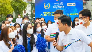 Video: Sôi động chung kết Đường lên đỉnh Olympia, 4 chàng trai đang so tài