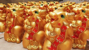Góc nhìn trưa nay | Làng nghề làm trâu vàng mùa Tết