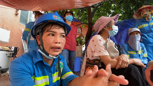 Video: Công nhân môi trường Hà Nội 'vay nợ' bên ngoài trang trải vì bị công ty nợ lương