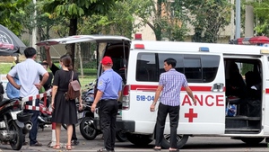 Video: Điều tra nguyên nhân bảo vệ trường đại học gục chết trong phòng làm việc ở Thủ Đức