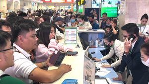 Hành khách ấm ức vì nhiều chuyến bay delay từ sáng tới khuya