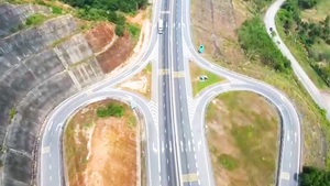 Cam Lộ - La Sơn vào danh sách ưu tiên mở rộng lên 4 làn xe