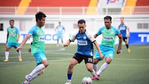 Vòng loại phía Nam: Cơn mưa bàn thắng mở màn cuộc đua khốc liệt
