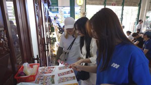 Góc nhìn trưa nay | Check-in không gian photobooth mới tại Bưu điện TP.HCM