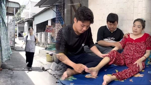 Việt Hưng, Huệ Mẫn - Hai mảnh đời, chung khát vọng vươn lên