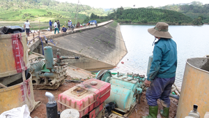 Ứng cứu hồ chứa 1,7 triệu mét khối nước ở Lâm Đồng trước nguy cơ vỡ đập