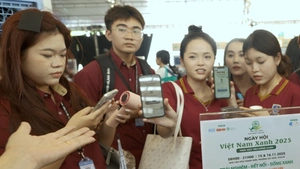 Sinh viên truyền thông và bài học thực tế tại Ngày hội Việt Nam Xanh của báo Tuổi Trẻ