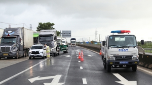 Hạn chế xe trên quốc lộ 1 từ Ninh Thuận cũ ra Cam Ranh do ảnh hưởng ngập lụt