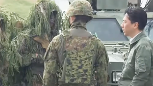 Bộ trưởng Quốc phòng Nhật Bản nói sẽ đưa tên lửa đến đảo gần Đài Loan đúng kế hoạch