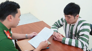 Video lời khai của TikToker 'Dù Bầu Trời' Đoàn Quốc Việt sau khi bị bắt tạm giam