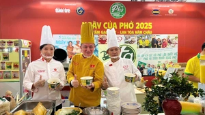 Phở Ta lan tỏa Phở Việt - Bình Tây Food đưa hương vị Việt ra năm châu