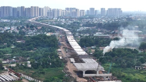 Nhìn từ trên cao hơn 14km cầu cạn vành đai 3 TP.HCM trước ngày thông xe kỹ thuật