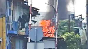 Cháy nhà trong hẻm đường Phạm Văn Đồng, nghi do xì khí gas lúc nấu ăn