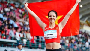 Bùi Thị Kim Anh: ‘Bay’ cao tuổi 19 ở SEA Games 33