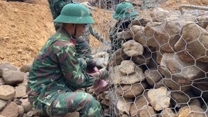 Quảng Trị thần tốc khắc phục sạt lở ở Khe Sanh, người dân trở lại cuộc sống bình thường