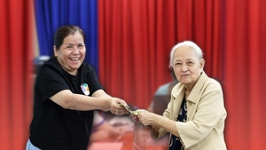 Nhận quà 400.000 đồng nhân dịp Tết Nguyên đán và Đại hội Đảng XIV như thế nào?