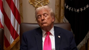 Video ông Trump liên tục nhắm mắt khi họp nội các, Nhà Trắng nói gì?