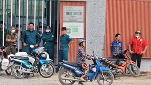 Phát hiện thi thể nổi trên mặt kênh trước trường học ở TP.HCM