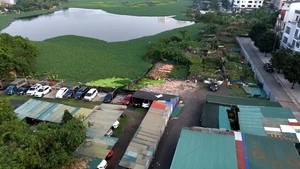 Nhiều hồ đẹp ở Hà Nội lại bị san lấp trái phép, chính quyền cơ sở nói gì?