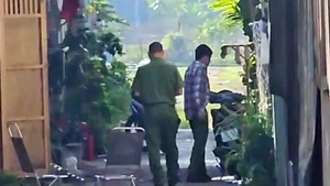 Hai người đàn ông chết cách nhau vài trăm mét ở huyện Bình Chánh, công an đang điều tra