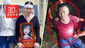 Bản tin 30s nóng: Mẹ nữ sinh bị tai nạn ở Vĩnh Long khai gì? Bắt người đốt cửa hàng xe