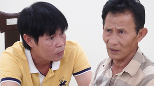 Khởi tố hai huấn luyện viên 'ăn chặn' 3,2 tỉ đồng tiền công, tiền ăn của cầu thủ
