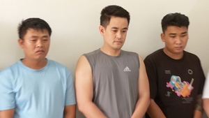 Clip quản lý quán bar khai việc dẫn ‘đàn em’ đập phá quán phở để đòi nợ