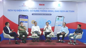 Sử dụng dịch vụ điện - nước thông minh, an toàn