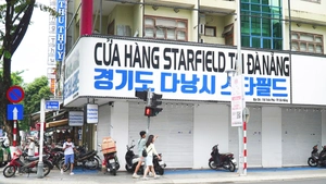 Hàng loạt cửa hàng đồ hiệu ở Đà Nẵng đóng cửa trong đợt kiểm tra hàng giả
