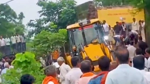 Trường tiểu học đổ sập làm 4 học sinh thiệt mạng, 17 em bị thương ở Ấn Độ