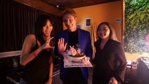 Ca sĩ Kyo York tổ chức Birthday Thank You Party phong cách Mỹ