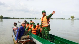 Góc nhìn trưa nay: ‘Căng mình’ ngày đêm chống buôn lậu mùa nước nổi