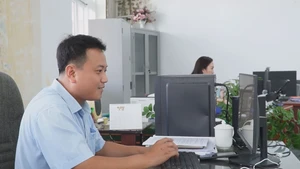 Góc nhìn trưa nay: Tạo điều kiện an cư cho cán bộ làm việc xa nhà