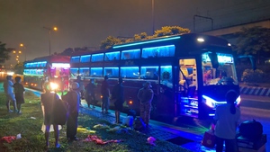 Tái diễn xe hợp đồng 'trá hình' gây mất an ninh trật tự tại TP.HCM