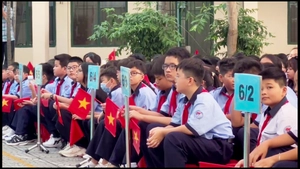 Góc nhìn trưa nay | Báo động gia tăng trẻ mắc tật khúc xạ