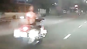 Video xe chở thai phụ vỡ ối được cảnh sát giao thông TP.HCM dẫn đường đến bệnh viện kịp thời