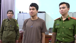 Khởi tố thanh niên đâm chết bạn của mẹ