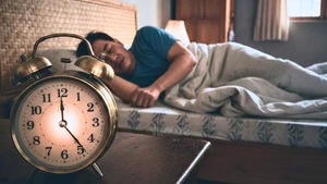 Ngủ dưới 7 tiếng mỗi đêm, cơ thể đang phải trả giá thế nào?